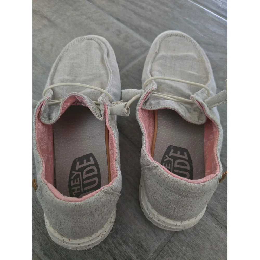Hey Dude Womens Wendy Chambray White Nut Slip On Loafers Size 7 Casual Tan Beige - Picture 5 of 9